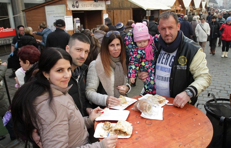 Mások mellett a Desperadoval és Vastag Csabával zár a Kocsonya Farsang