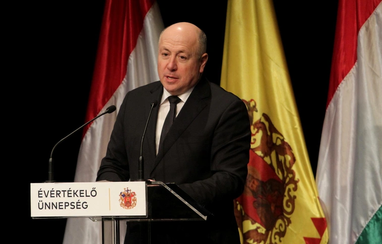 Kriza Ákos: idén átlagosan 20 százalékkal emeljük a város alkalmazottainak bérét