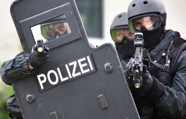 Feltételezett iszlamista terroristákat vettek őrizetbe Németországban
