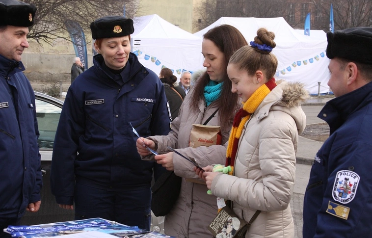 "Csak az jöjjön határvadásznak..." A Kocsonya Farsangon is toboroznak