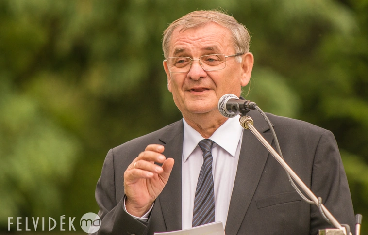 Lezsák Sándor: kereszténység nélkül Európa szétesik, szétmállik az időben