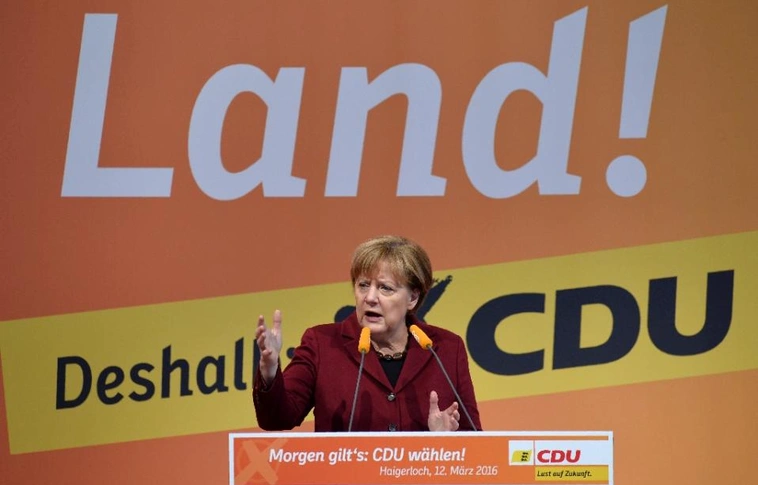Merkel is lemondott a szociáldemokratákról