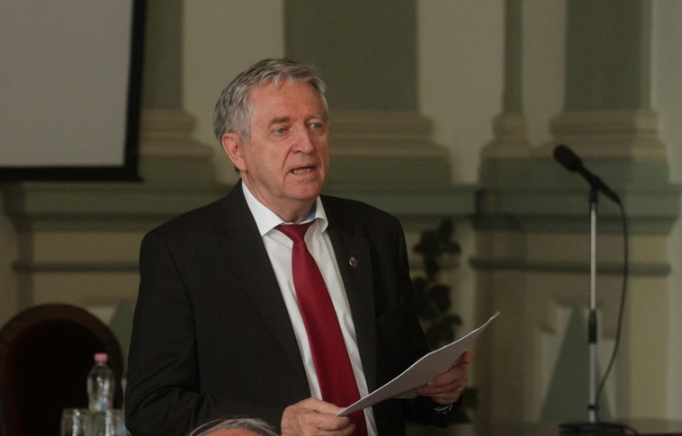 Roósz András maradt az elnök