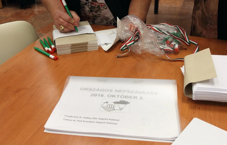 Népszavazás lehet december 24-e munkaszüneti nappá nyilvánításáról