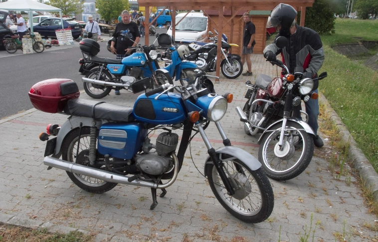 Nosztalgiát ébresztő veterán motorok - hétvégén meg is vásárolhattad