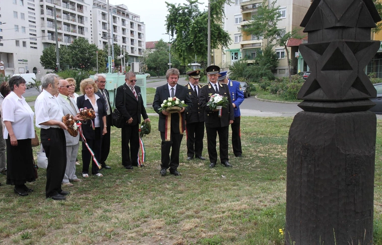 „Emlékeznünk kell!” – 74 éve bombázták Miskolcot
