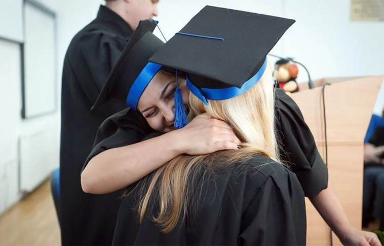 Indul az újabb diplomamentő csomag