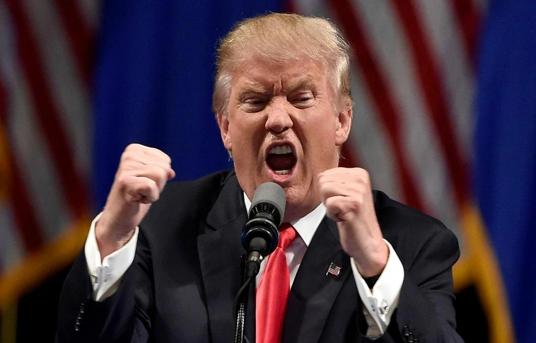 „Pöcegödör országokról” fröcsögött Donald Trump