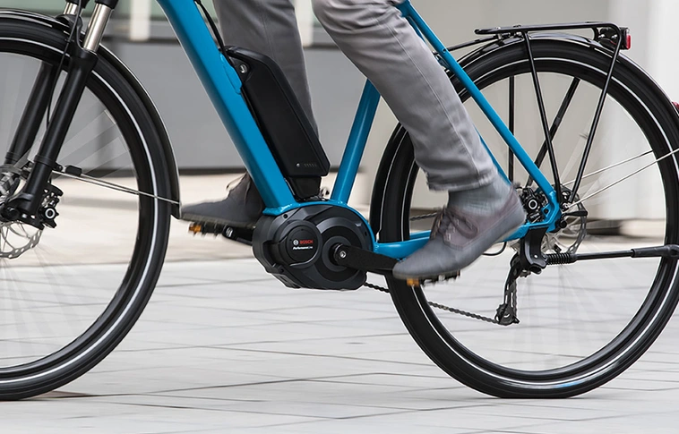 E-bike meghajtó egységeket vitt el a raktárépületből – előzetes letartóztatásba került