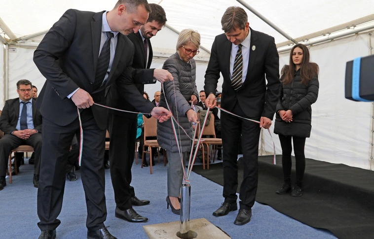 Járműipari beszállítói központ épül Sajókeresztúron