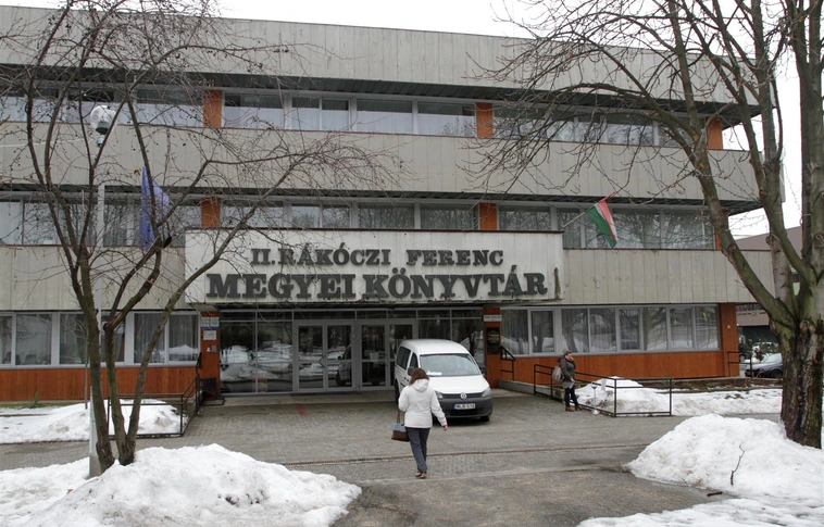 Közös gondolkodás, filozofálás a könyvtárban