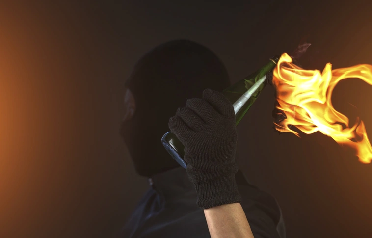Molotov-koktélt dobtak egy magyar épületre Kárpátalján