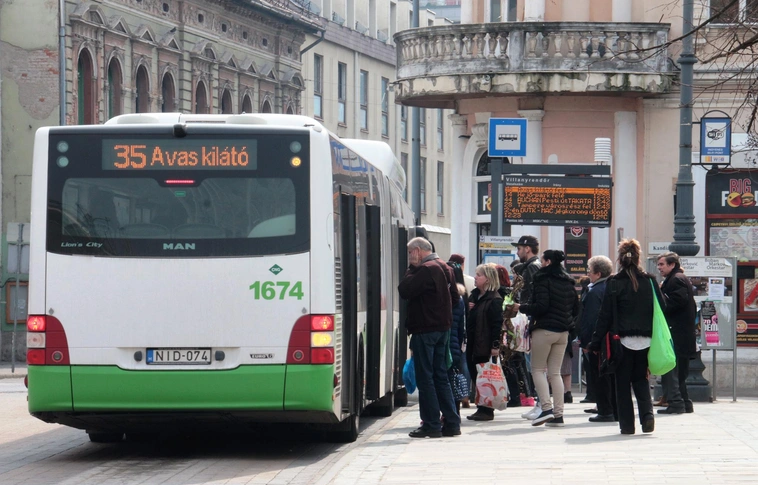 Szombaton pénteki menetrend az MVK-nál