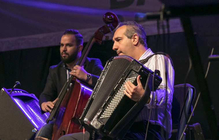 A magyar kávéházi zeneirodalmat idézték meg a Szent István téren