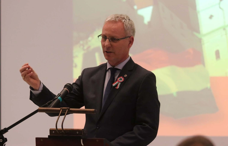 Soltész Miklós: „egyértelmű értékeket tettünk le az asztalra”