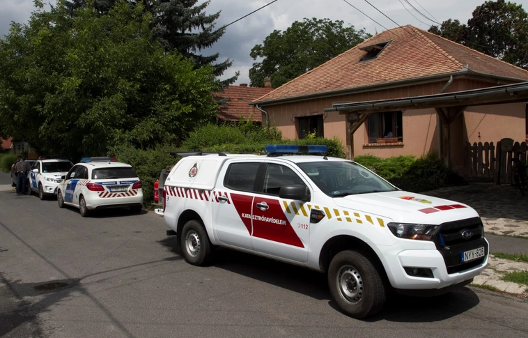 Veszélyes pálinkafőző: levegőbe repült egy melléképület Miskolcon