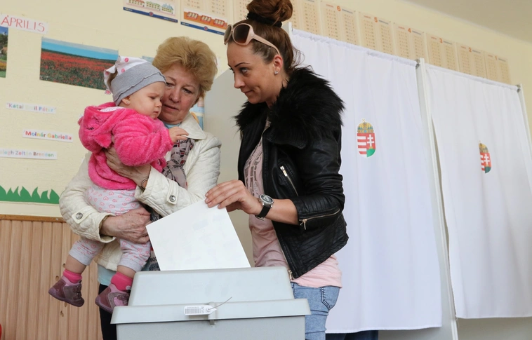 A választásra jogosultak 68.13 százaléka szavazott 18.30 óráig (Képgalériával)