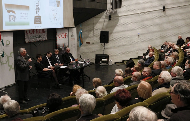 Miskolcon tartotta első kihelyezett találkozóját a Civil Akadémia