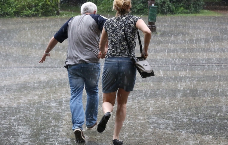 Intenzív esőzésekkel kezdődik az ősz