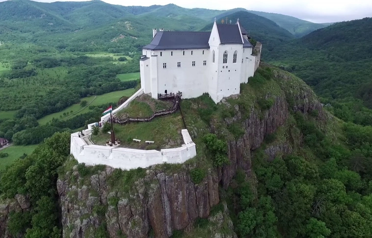 A 180 ezredik látogatóját várja a füzéri vár