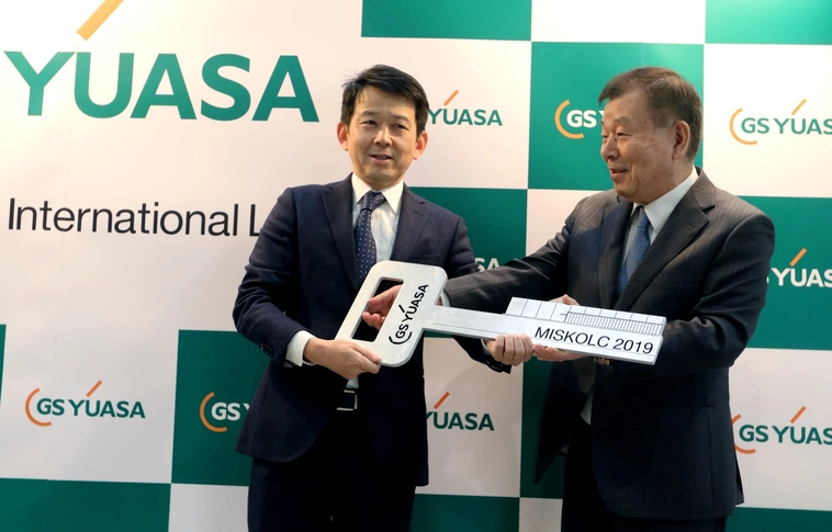 Felavatta új gyártócsarnokát Miskolcon a japán GS Yuasa