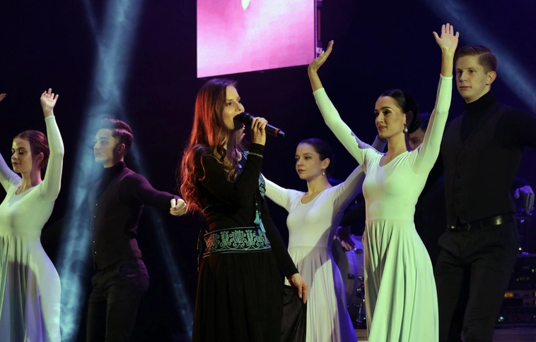 Jubileumi nagykoncertet adott Miskolcon a Holdviola (Képgalériával!)