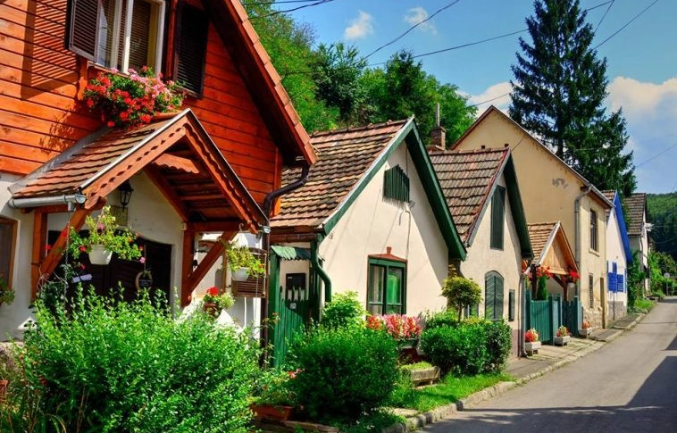 Februártól indulnak a Magyar falu program első pályázatai