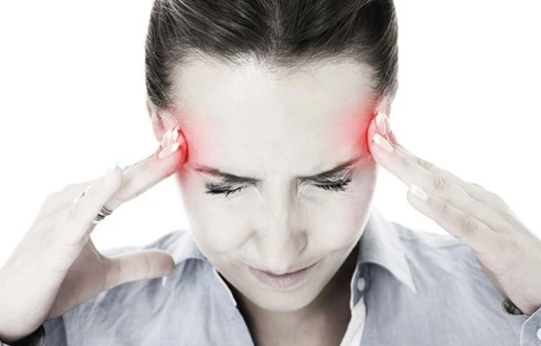Migrén, szédülés, ingerültség – a kettősfronti hatás megviselhet mindenkit