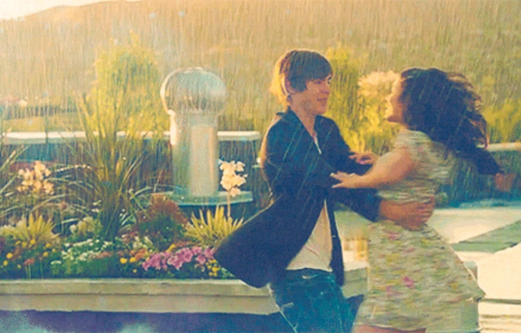 Kissé több felhőre, és néhol zivatarokra is számíthatunk a hét utolsó napján