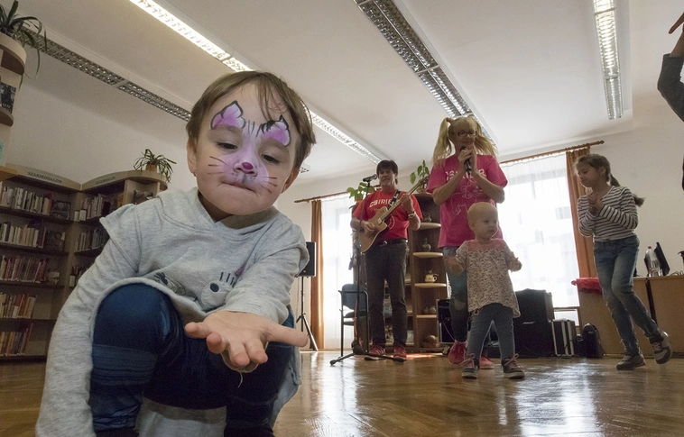 Zenekarok fellépésével és gyerekprogramokkal rendeztek könyvtári napokat