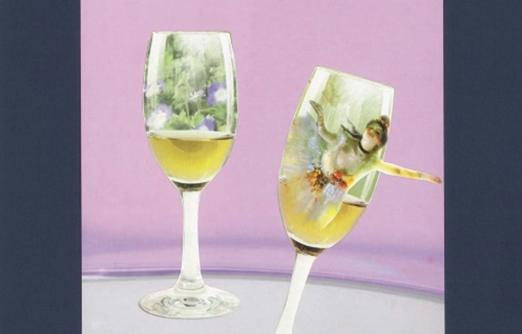 Metaforikus történetek kollázsokkal és virágokkal