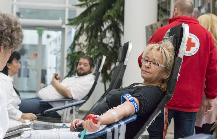 Világhírű sör jár a véradóknak Miskolcon