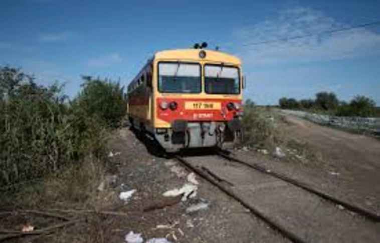 Halálos vonatbaleset történt Ongánál – segédmotor kerékpárral hajtott a vasúti átjáróba