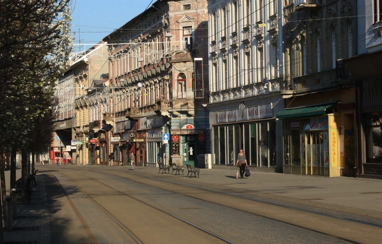 üzlet főutca