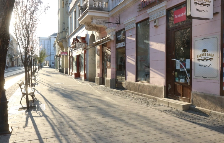 üzlet főutca