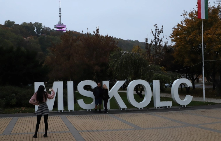 rózsaszín avasi kilátó mellrák elleni küzdelem
