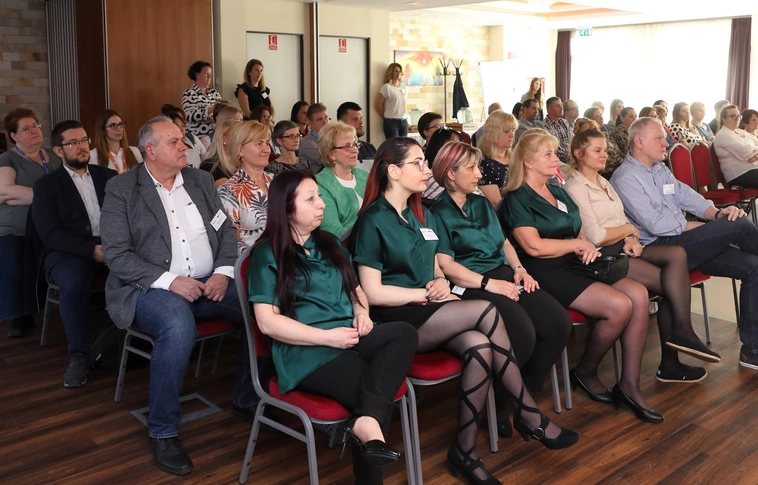 mihő ügyfélszolgálati verseny