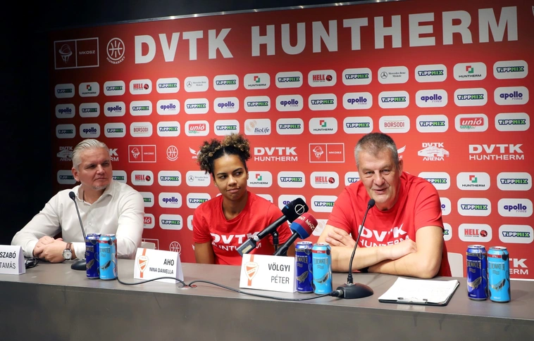 Szabó Tamás, Aho Nina, Völgyi Péter
