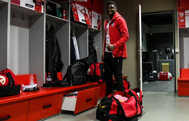 DVTK öltöző, Acolatse