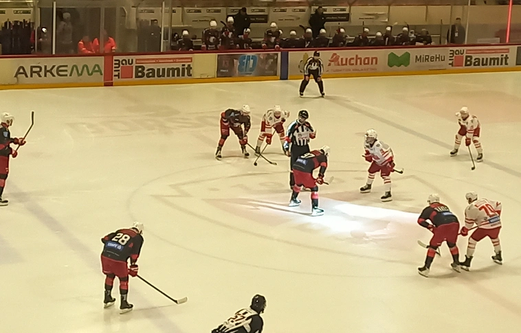 DVTK Jegesmedvék - Gyergyói HK