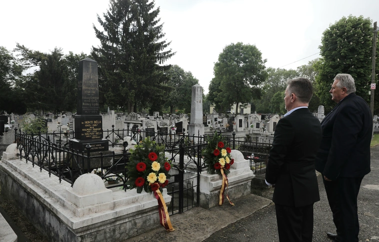 Miskolc Város Napja polgármesterek koszorúzás. Fotó: Juhász Ákos