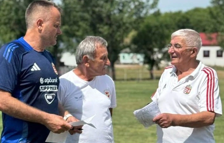 Kövesfalvi István, Veréb György és Soltész Zoltán főszervező (balról jobbja) . Fotó: magánarchívum