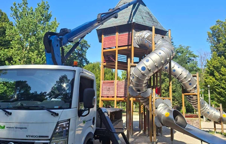 miskolctapolcai játszótér