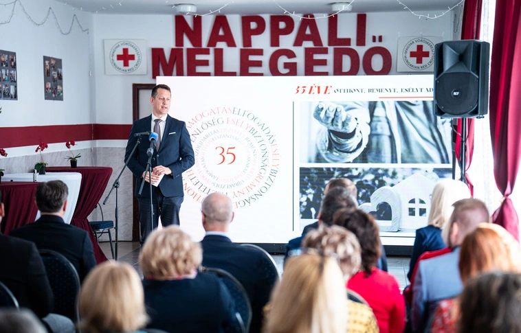 35 éves a Magyar Vöröskereszt