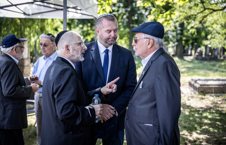 Holokauszt megemlékezés az avasi izraelita temetőben