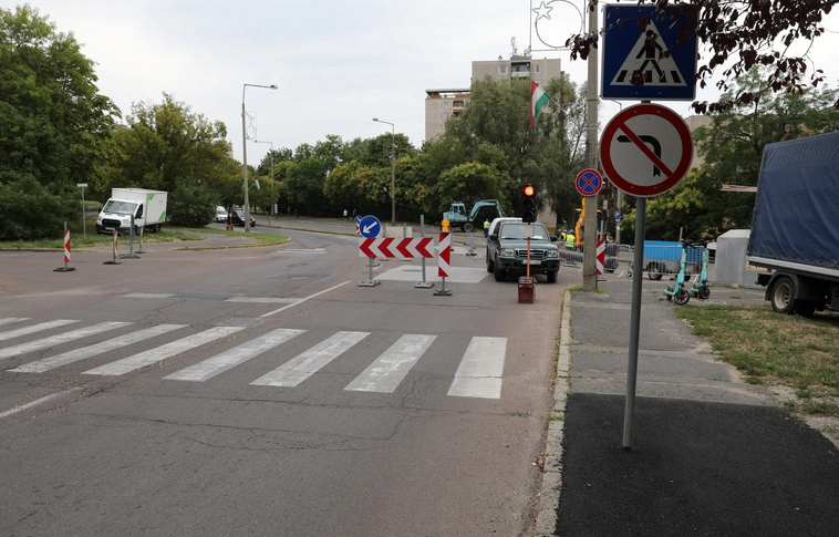 Csőcsere a Klapkán