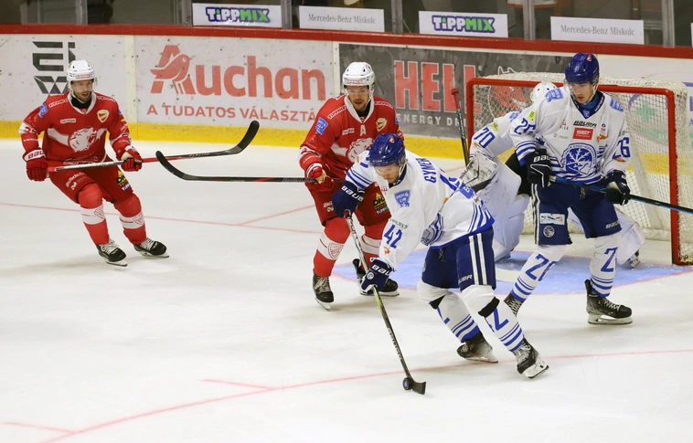 DVTK Jegesmedvék – SC Csíkszereda