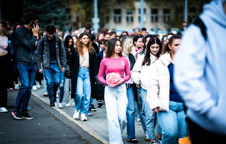 Rózsaszín séta a Miskolci Egyetemen