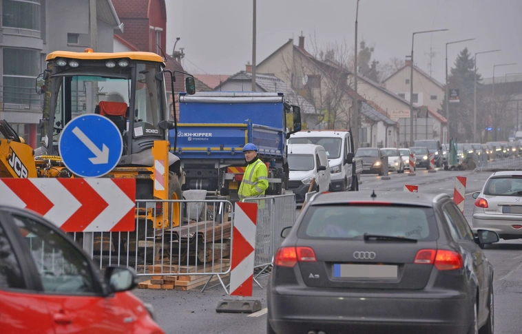 Útfelújítási projekt sajtótájékoztatója