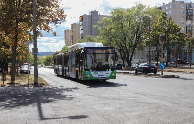 Folytatódik az Avasi útfelújítás